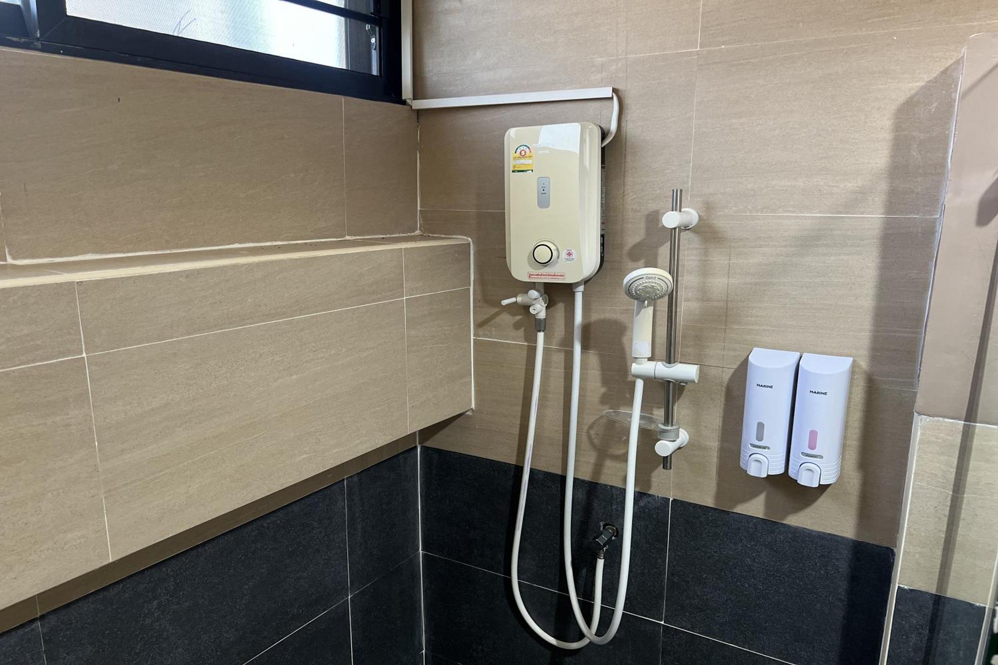 V Tharm Hotel Udon Thani Bagian luar foto