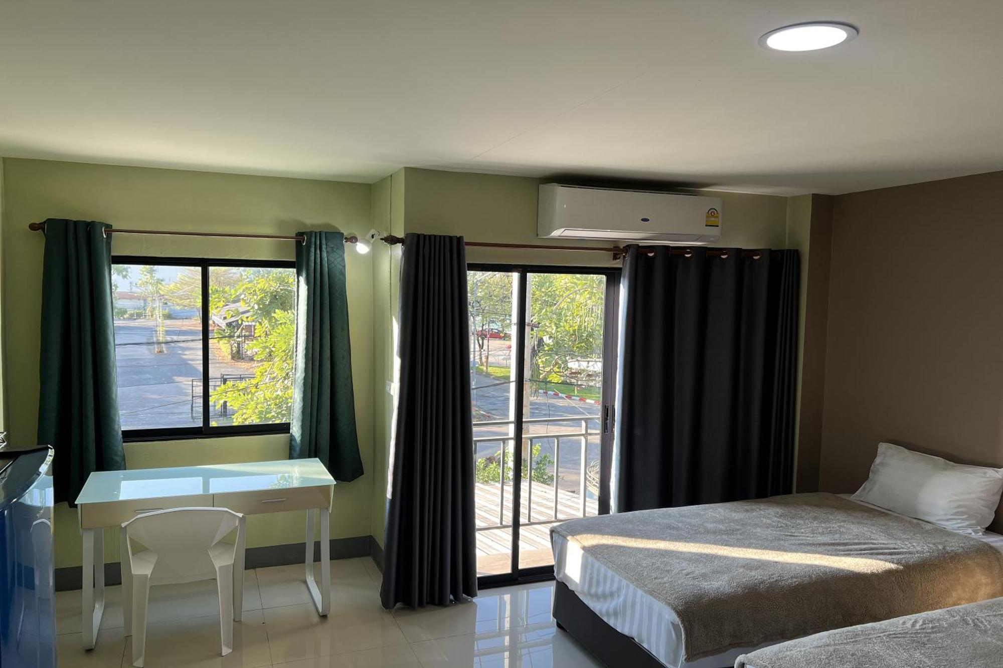 V Tharm Hotel Udon Thani Bagian luar foto